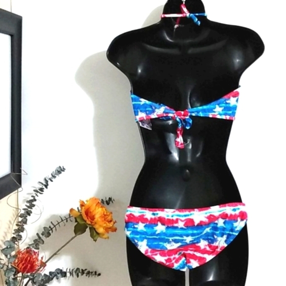 YMI SUMMER LOVE HALTER BIKINI NWT SIZE LARGE - Picture 6 of 11